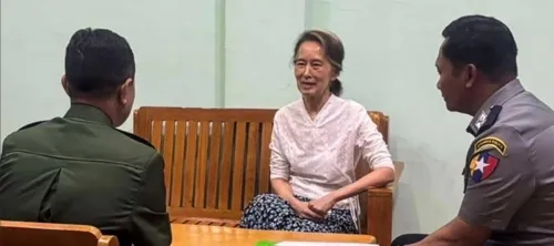 缅甸危机持续恶化 联合国特使呼吁停止暴力 释放昂山素季