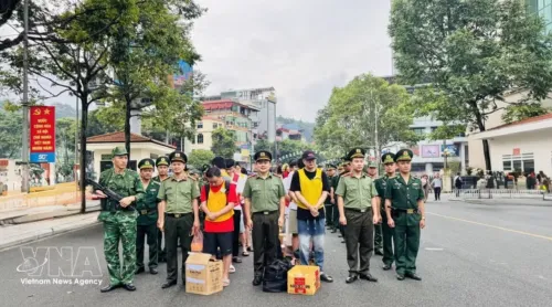 曾在柬埔寨诈骗 19名中国籍嫌犯潜逃至越南故技重施被抓