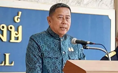 泰柬边境风波：泰副防长称柬兵或误踩地雷 筑坝争议需依国际法谈判
