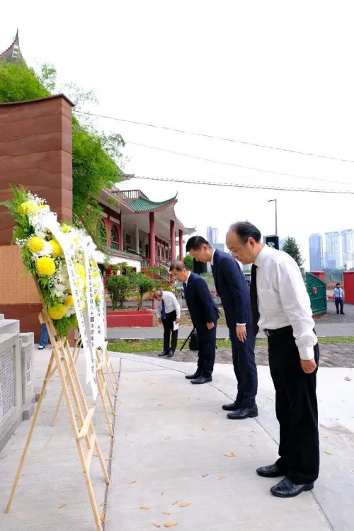 2026年南侨机工公祭仪式举行，中国驻马来西亚大使欧阳玉靖出席活动并致辞，