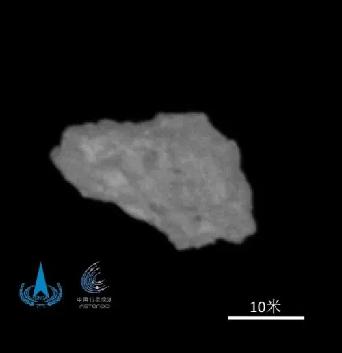 历经400天、行程10亿千米！中国天问二号探测器抵达目标小行星开展科学探测