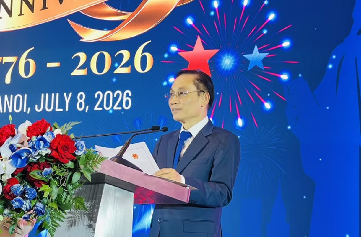 越南外长河内出席美国国庆250周年招待会 期待未来深化多领域务实合作