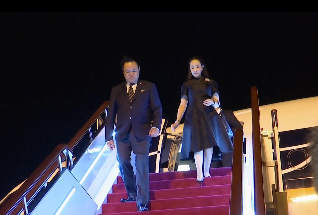 【视频】泰国总理阿努廷抵达上海，开启就任总理后首次正式访华行程
