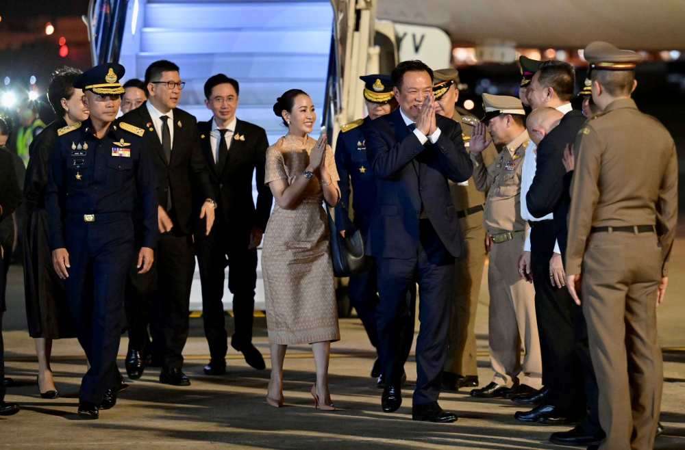 泰国总理阿努廷结束访华 中方称访问有三大亮点