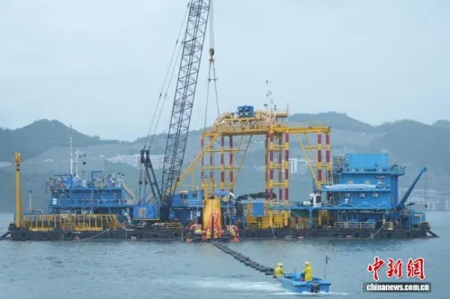 首条中柬直达海缆抵港