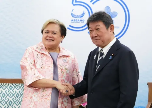 日本外务大臣与菲律宾外长举行会谈 就日本东盟合作、南海问题等交换意见