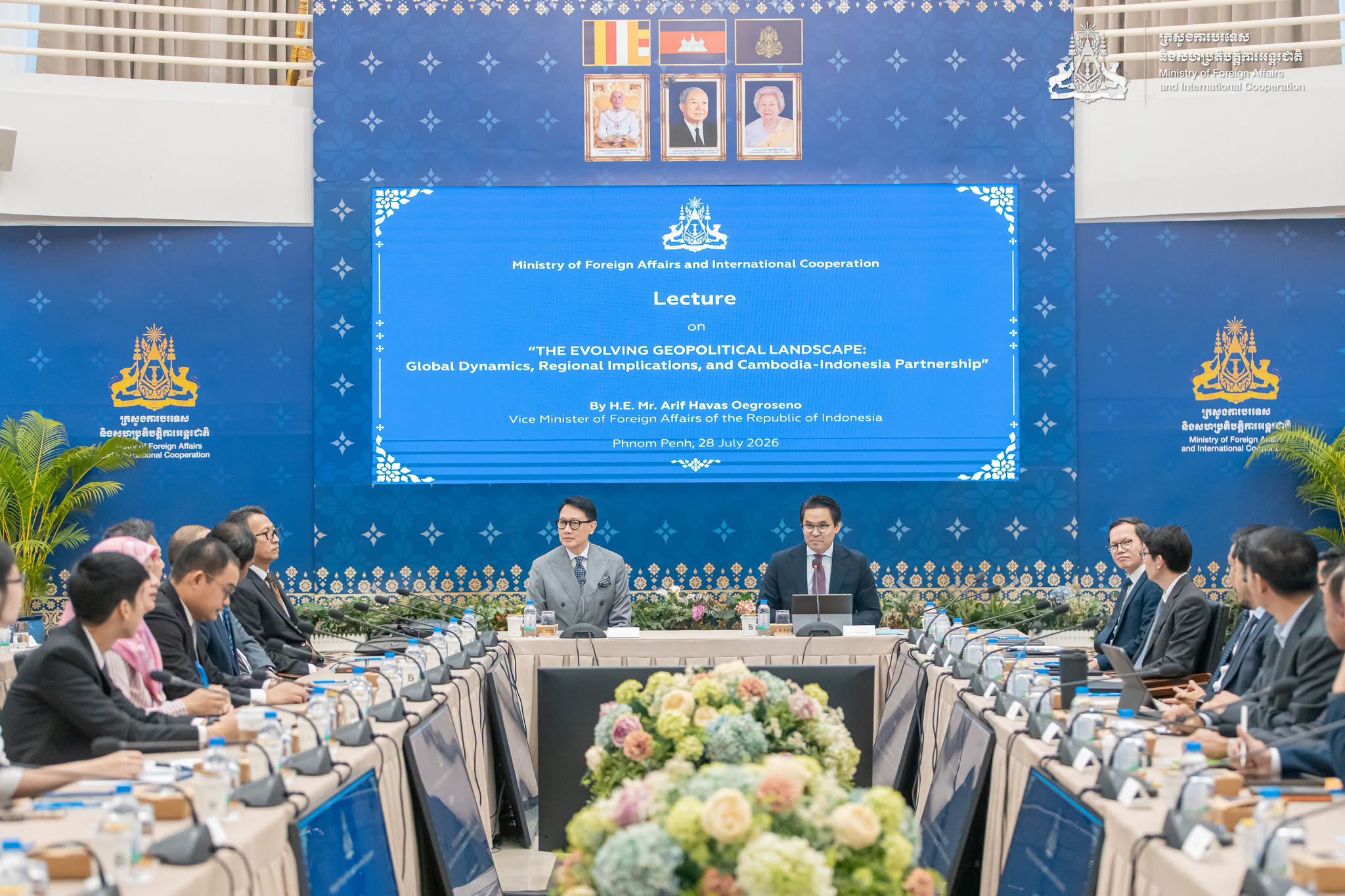 柬埔寨与印度尼西亚探讨全球地缘政治变化 强调深化战略伙伴关系