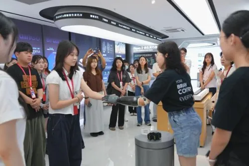 “好科技”成新看点 AI研学这股风吹到了入境游