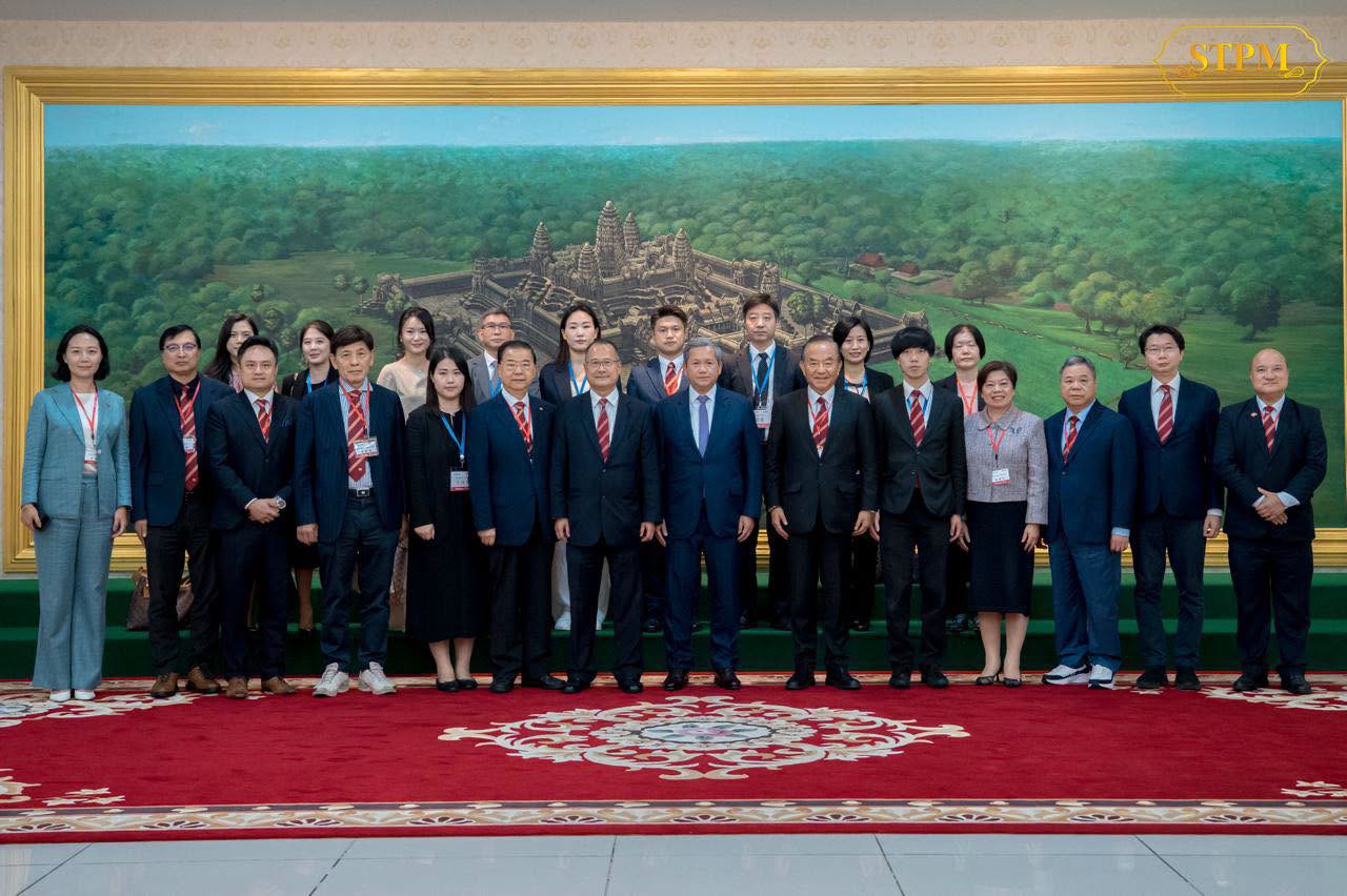 柬埔寨首相洪玛奈会见港粤澳企业代表团 鼓励拓展多领域投资