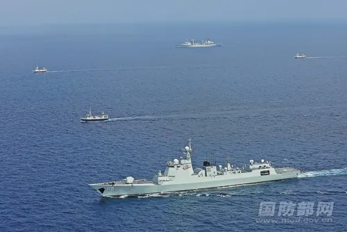 中国海军第49批护航编队将赴亚丁湾、索马里海域执行护航任务