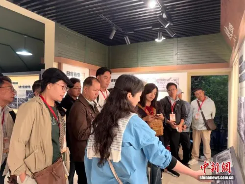 海外华教从业者重温机工烽火史 赓续赤子报国心