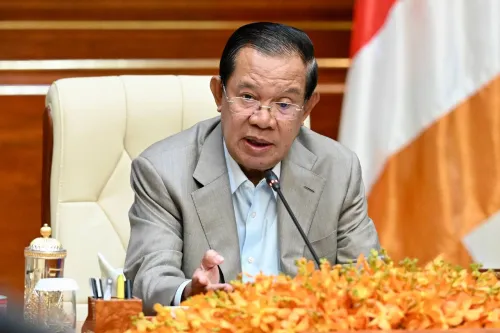 柬埔寨参议院主席洪森要求加强网络言论监管：侮辱军人、损害妇女尊严不能被忽视