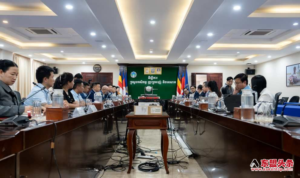 柬埔寨江西总商会代表团拜访柬埔寨农林渔业部 共促两地农业双向合作
