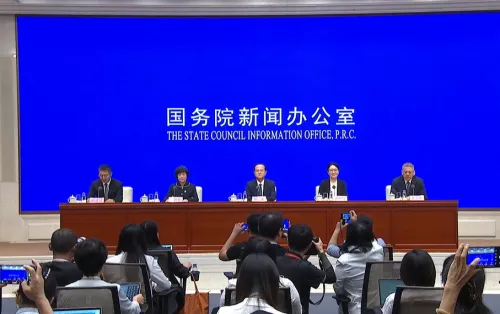 2025年中国与东盟贸易额首次突破万亿美元 2026年前7个月双边贸易额增长25%