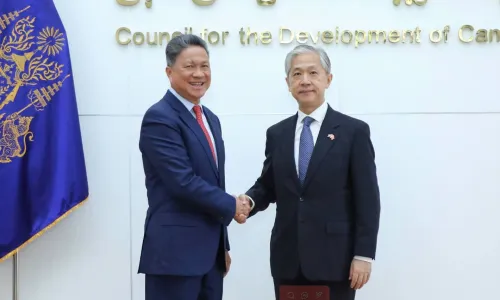 中柬公私领域对话机制第二次会议在金边举行 持续深化经贸与投资合作