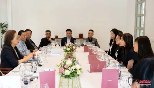 香港特区驻曼谷经贸办事处代表团拜访柬埔寨中国港澳侨商总会、柬埔寨香港商会