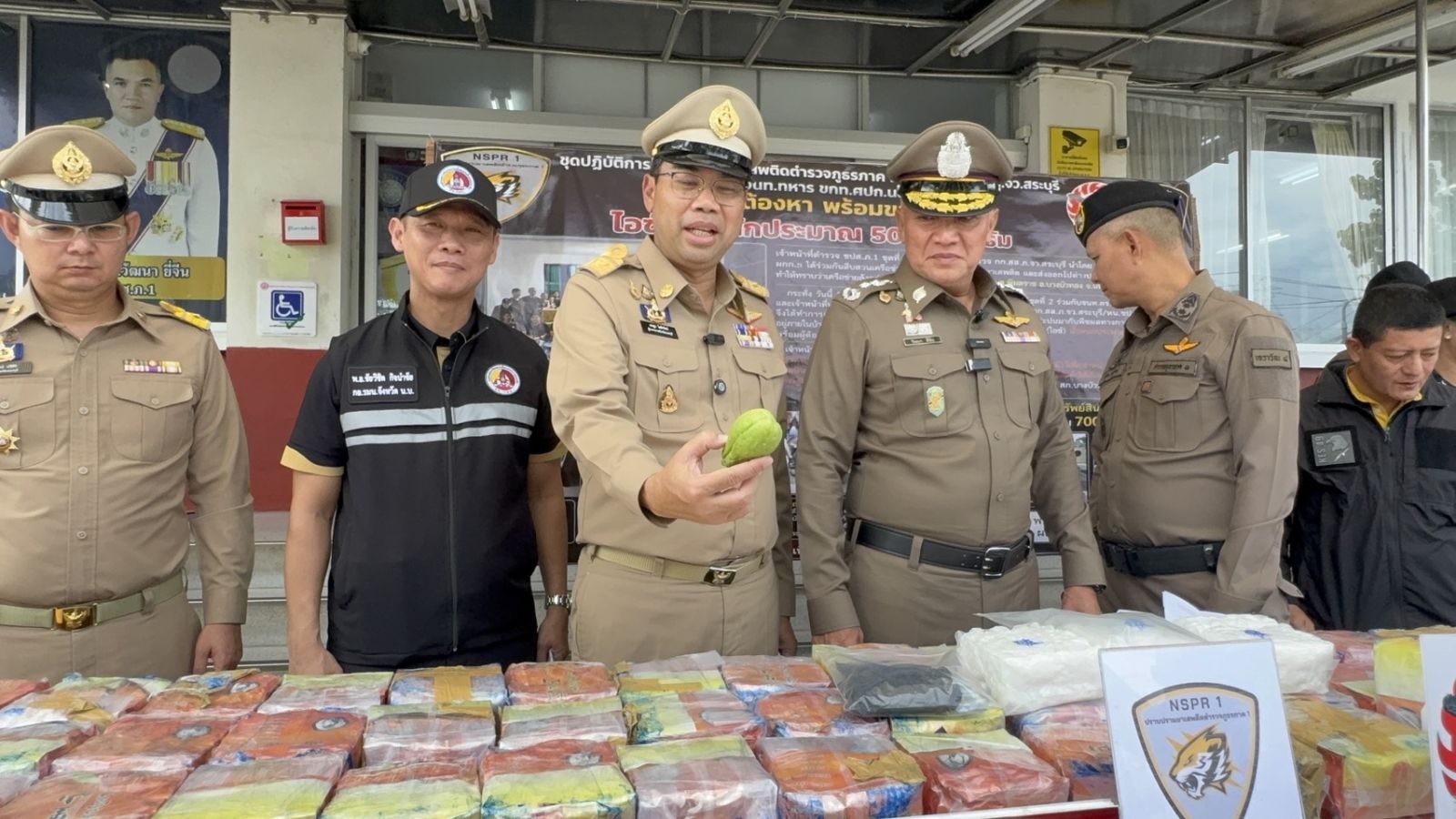 泰国警方查获逾500公斤冰毒 涉案团伙疑借农产品掩护转运邻国