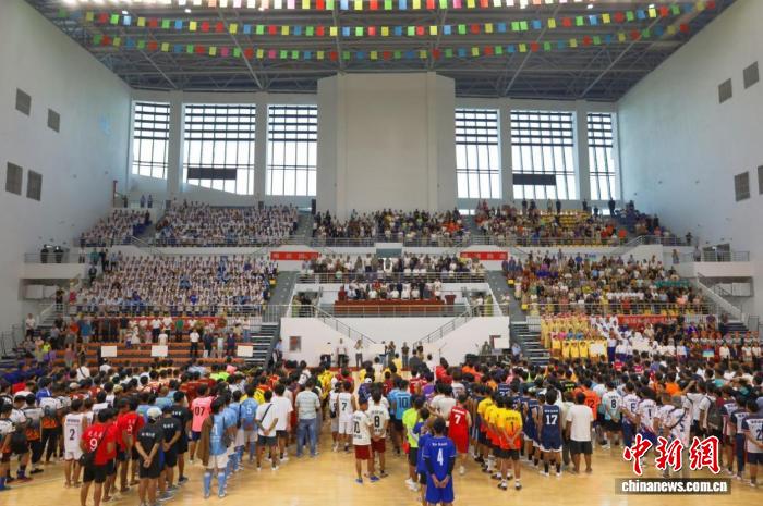 近1500名中缅运动员齐聚云南瑞丽 以赛畅叙“胞波”情