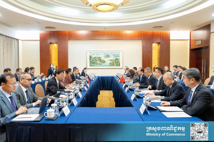 中柬经济贸易合作委员会第八次会议在中国南宁召开