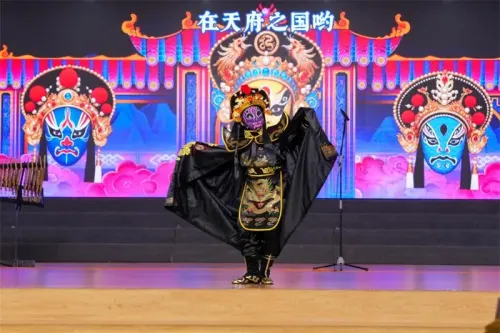 第五届印尼“多彩活动庆中秋”活动在印尼巴淡市举行