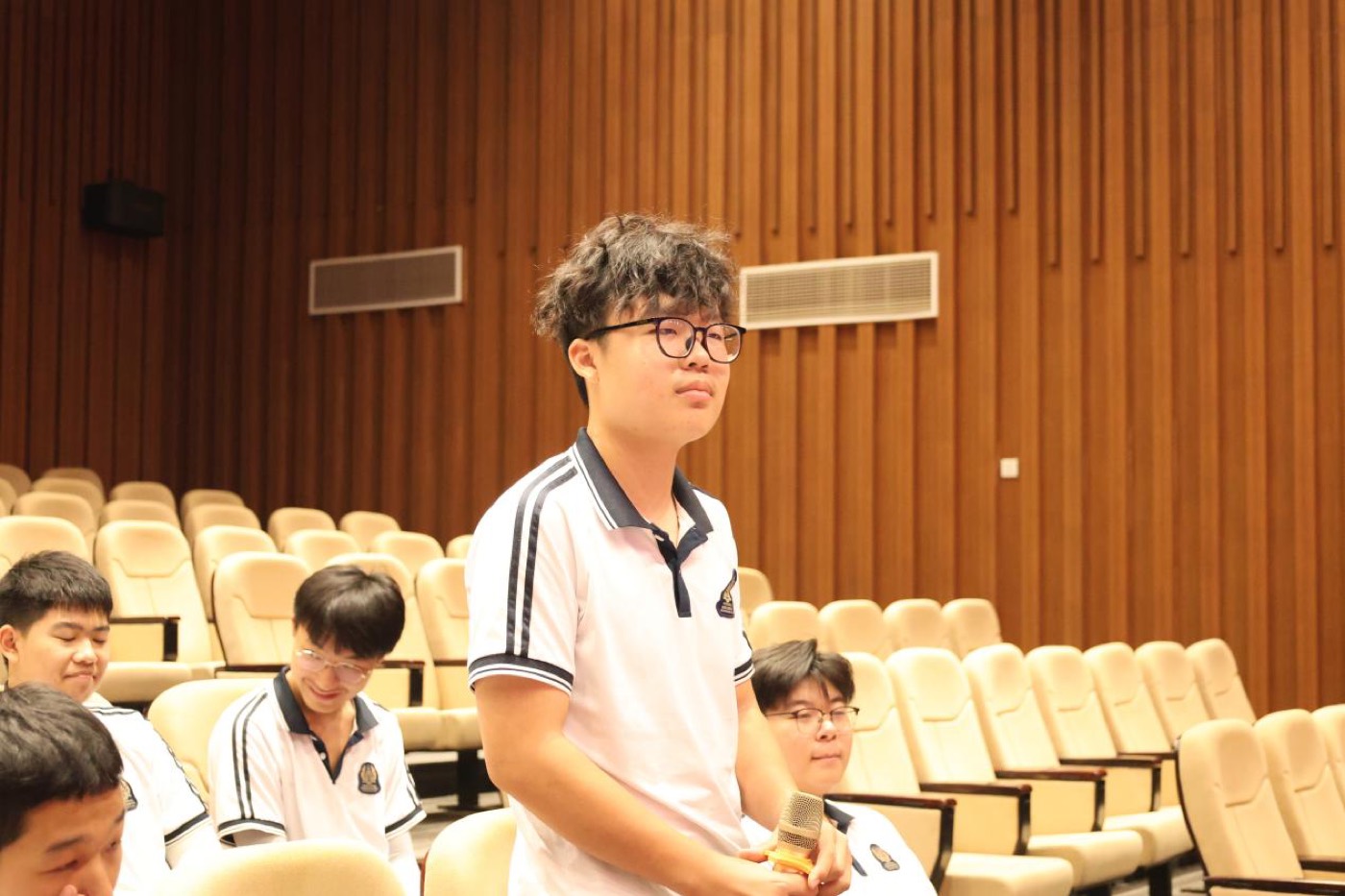 学生提问