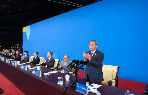 第48届世界技能大赛在上海开幕 中国总理李强和马来西亚总理安瓦尔出席