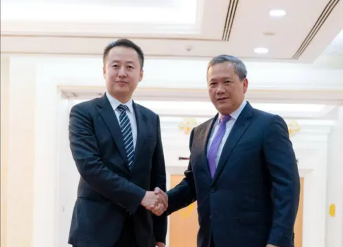 华为东南亚多国业务总裁王栩拜会柬埔寨首相洪玛奈 探讨深化数字技术合作