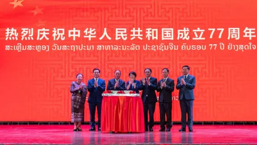 中国驻老挝使馆举行招待会隆重庆祝国庆77周年