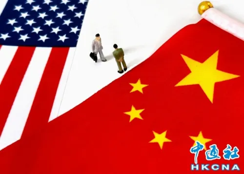 菲律宾年轻人：美国让油价飞涨，我更喜欢中国