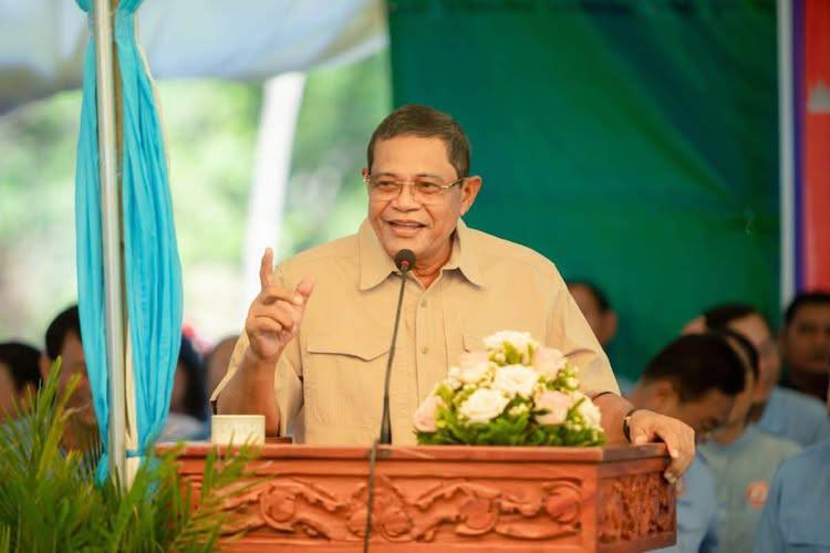 柬埔寨前副首相高金然调拨45艘救援船 紧急驰援波贝市抗洪救灾