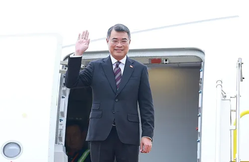 越南总理黎明兴启程访问老挝和柬埔寨