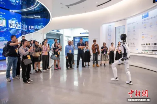（活力中国）南宁“数字水闸”：中国AI从这里流向东盟