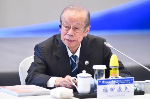 日本前首相福田康夫逝世 中国外交部：中方表示沉痛哀悼