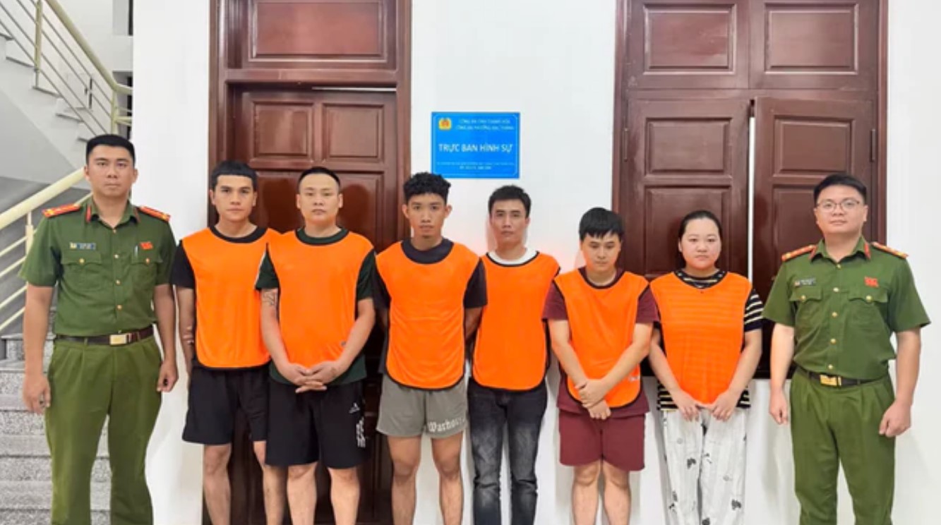 越南警方破获跨国假证件案 犯罪窝点设在柬埔寨 涉案金额达15亿越盾