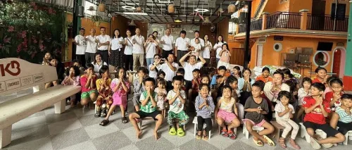 捐赠物资、请吃火锅！亡人节量子慈善向孤儿院赠送温暖！
