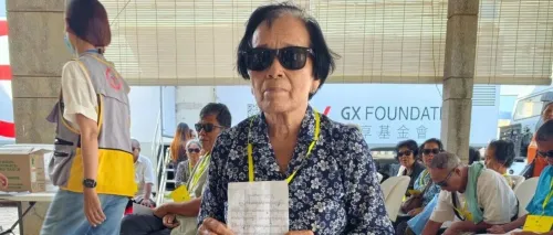重获光明后，柬埔寨患者手写信点赞中国医生