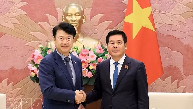 越韩深化经济与议会合作 韩国有意参与越南交通基础设施建设